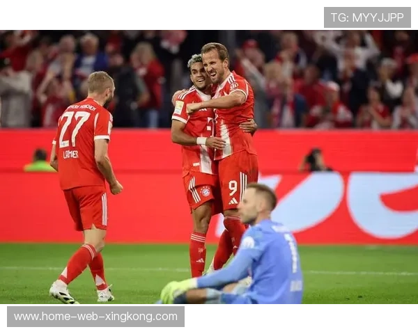 拜仁科曼强力突破横扫门前助攻凯恩